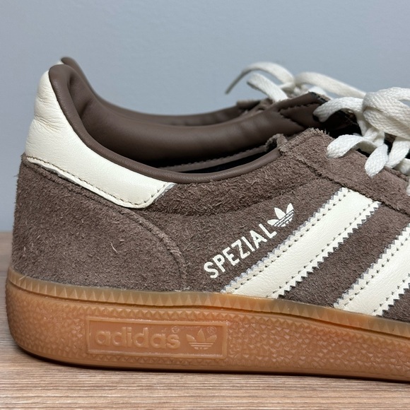 Adidas Handball Spezial Sneakers Earth Strata Off White Gum 9.5 - Picture 4 of 11